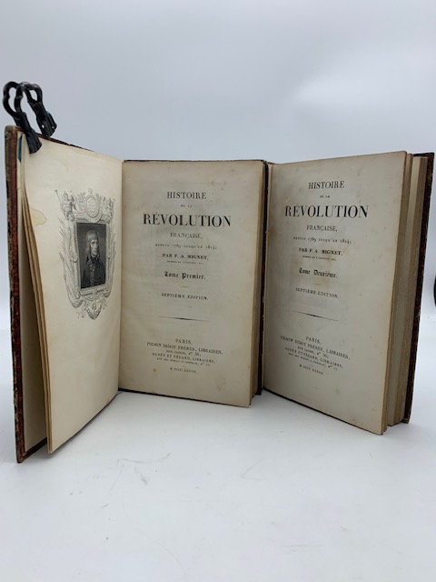 Histoire de la Revolution francaise depuis 1789 jusqu'en 1814. Tome premier (-deuxieme). Septieme edition